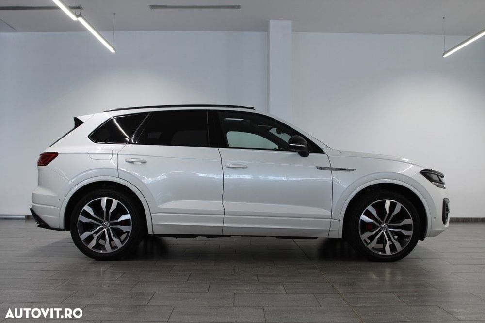 Volkswagen Touareg V6 TDI 4MOTION R-Line - 4