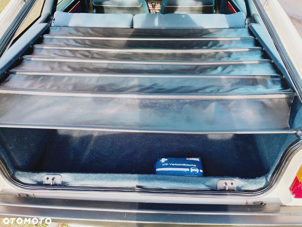 Audi 100 Avant 2.4 D - 14