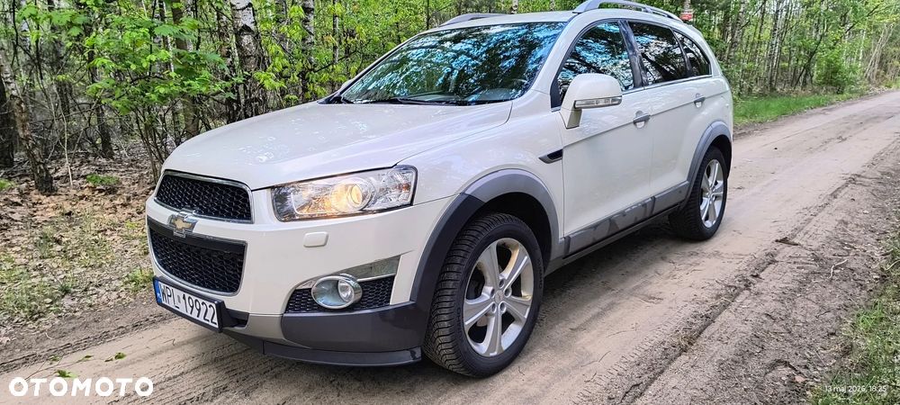 Chevrolet Captiva 2.2 D LTZ - 12
