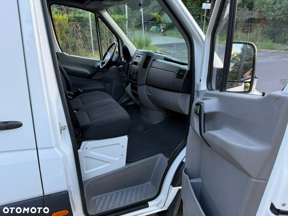Mercedes-Benz Sprinter - 7