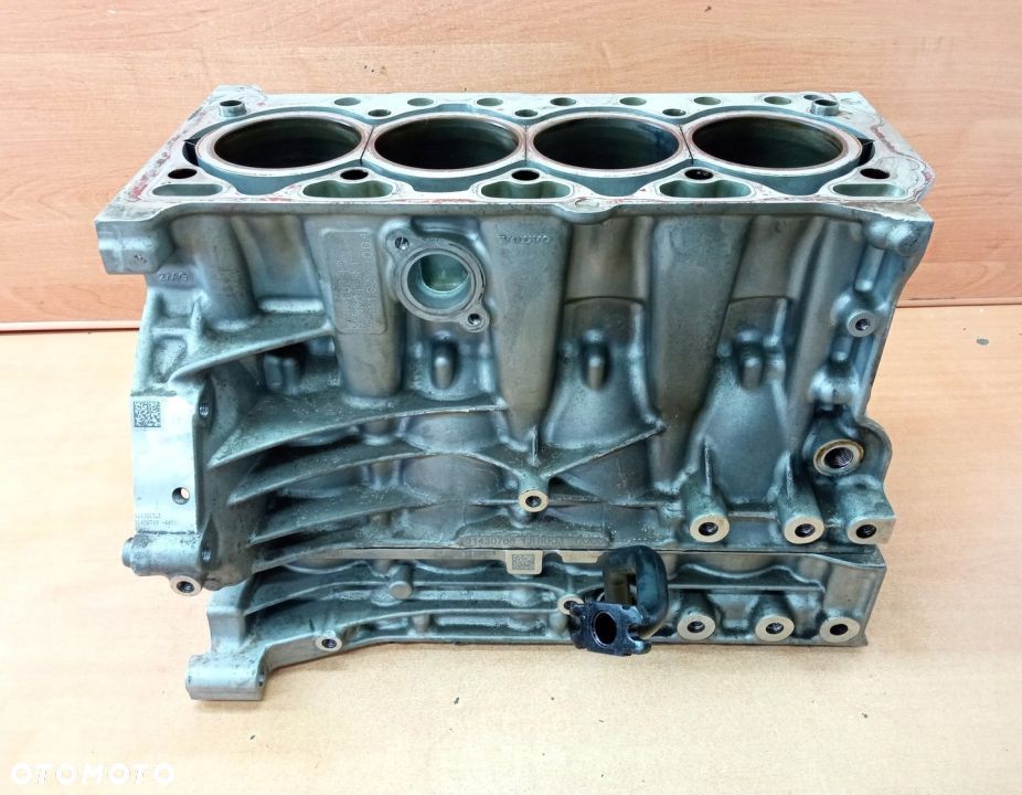 BLOK SILNIKA VOLVO XC90 II 2.0 T6 B4204T27 - 12