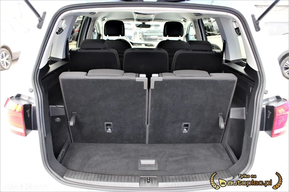 Volkswagen Touran - 7