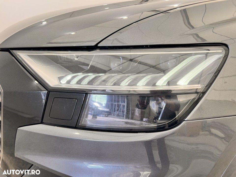 Audi SQ8 - 10