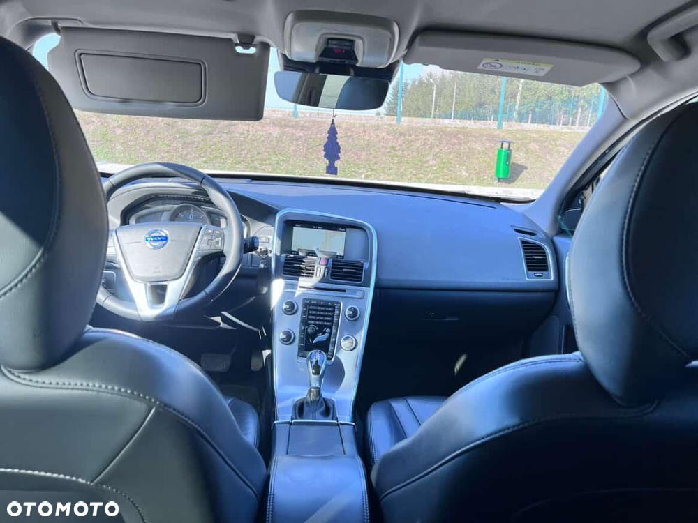 Volvo XC 60 D4 Geartronic Momentum - 9