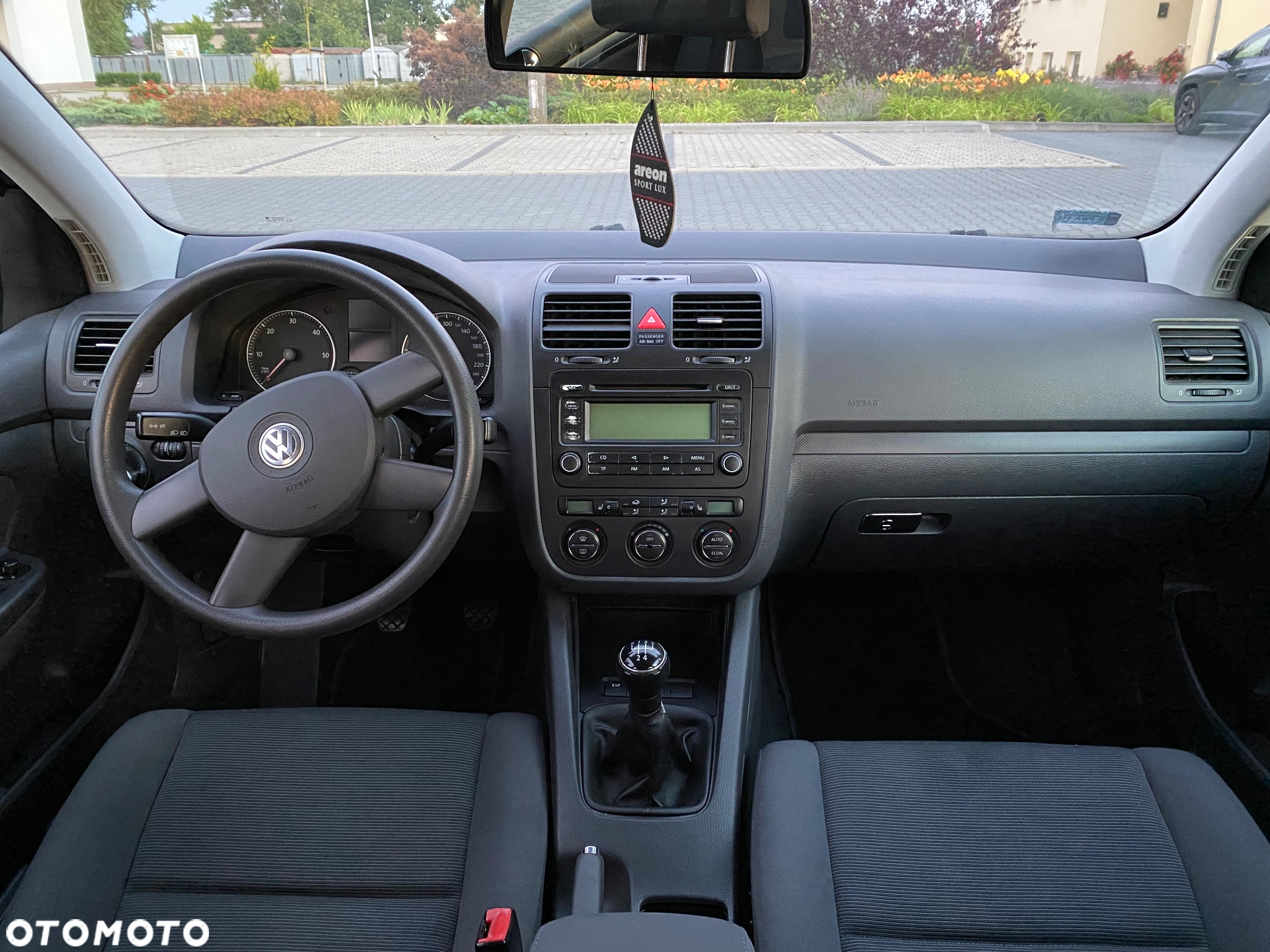 Volkswagen Golf - 8