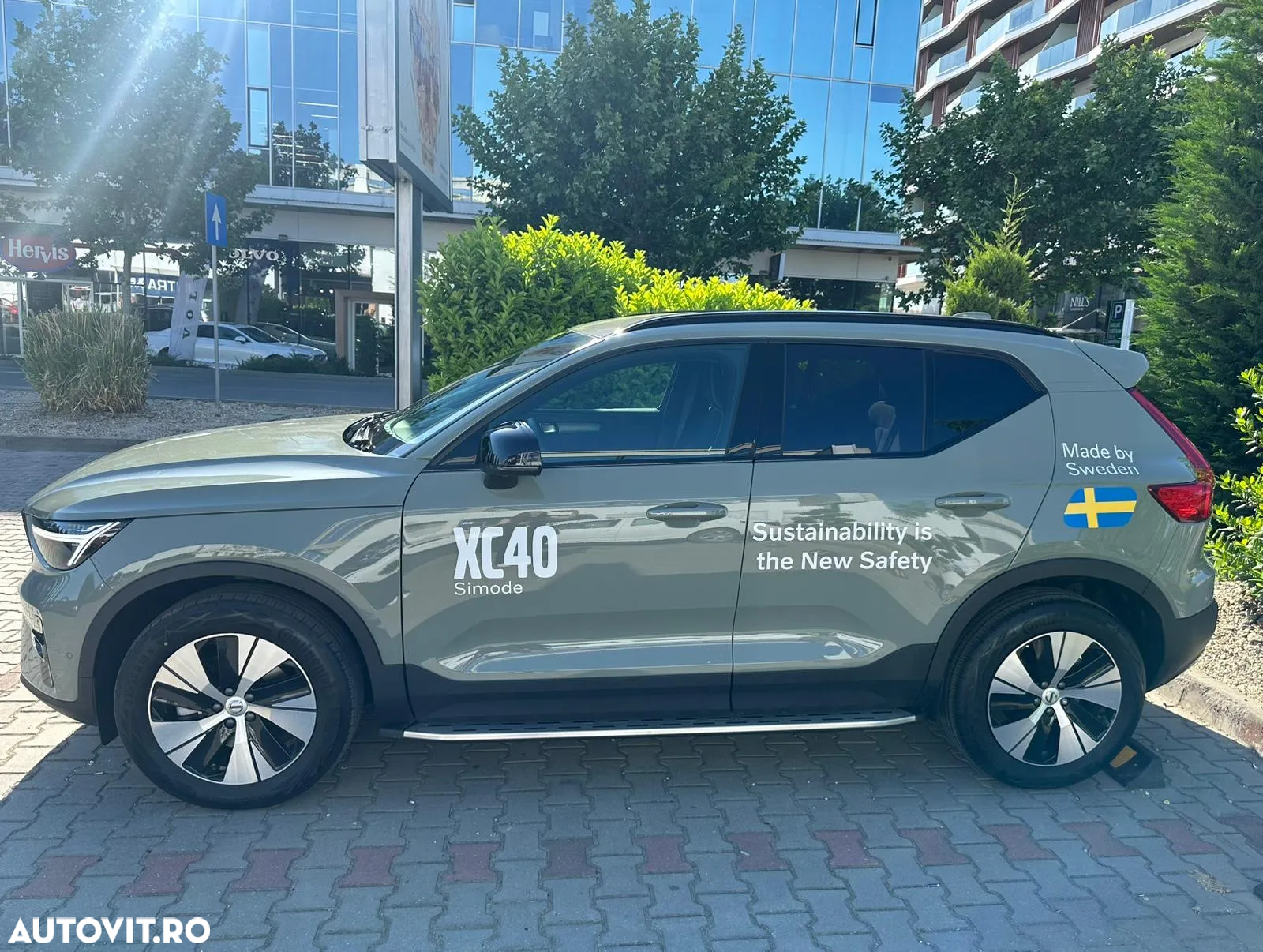 Volvo XC 40 B3 AT FWD MHEV Plus Dark - 3