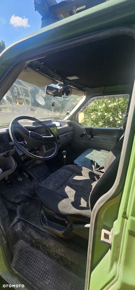 Volkswagen Transporter - 7
