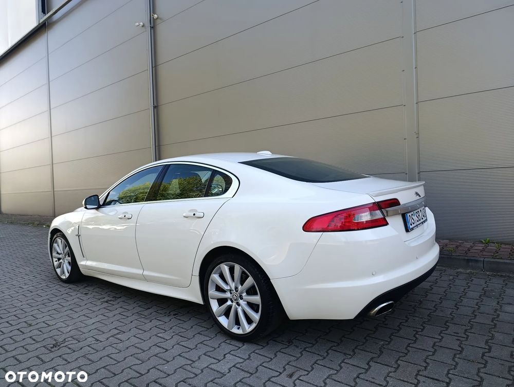 Jaguar XF 3.0 V6 S Pace - 26