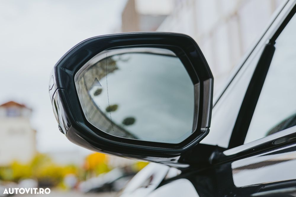 BMW Seria 5 520d xDrive AT MHEV - 31