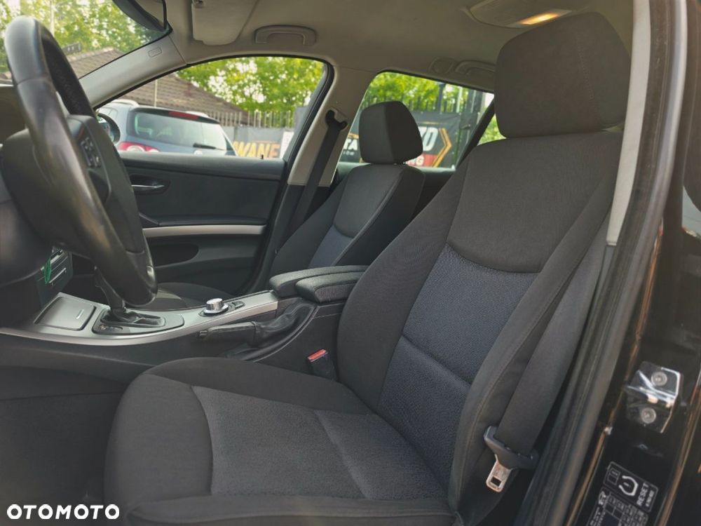 BMW Seria 3 - 23