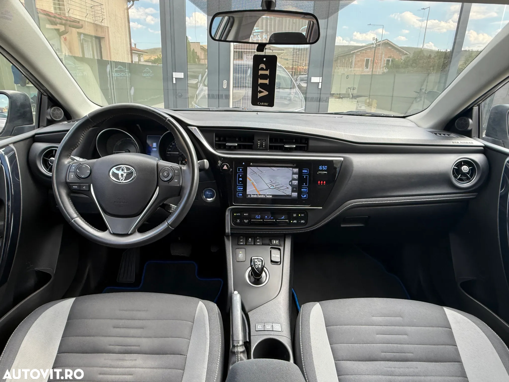 Toyota Auris 1.8 VVT-i Hybrid Automatik Touring Sports Design Edition - 9