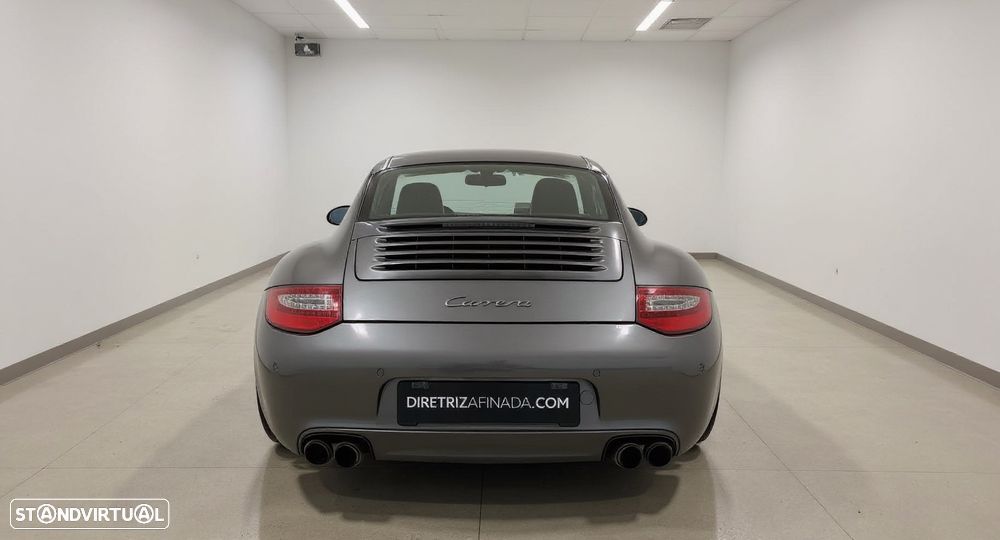 Porsche 911 (997) Carrera - 3