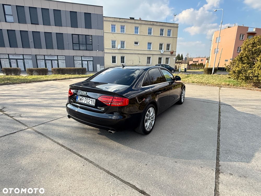Audi A4 Limousine - 19