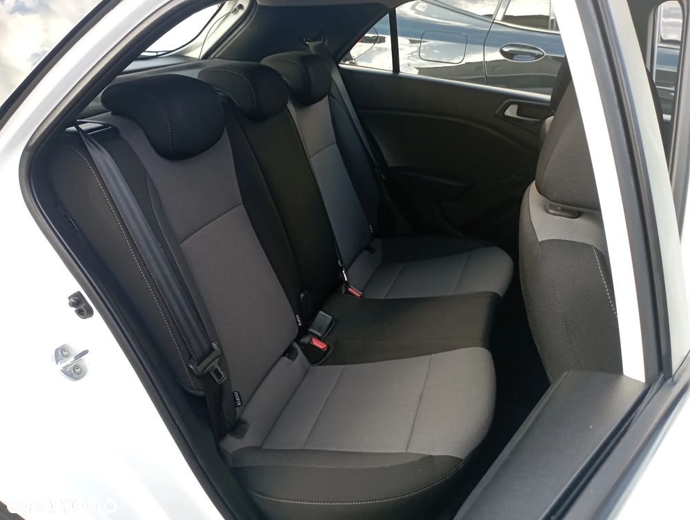 Hyundai i20 1.2 Classic Plus - 10