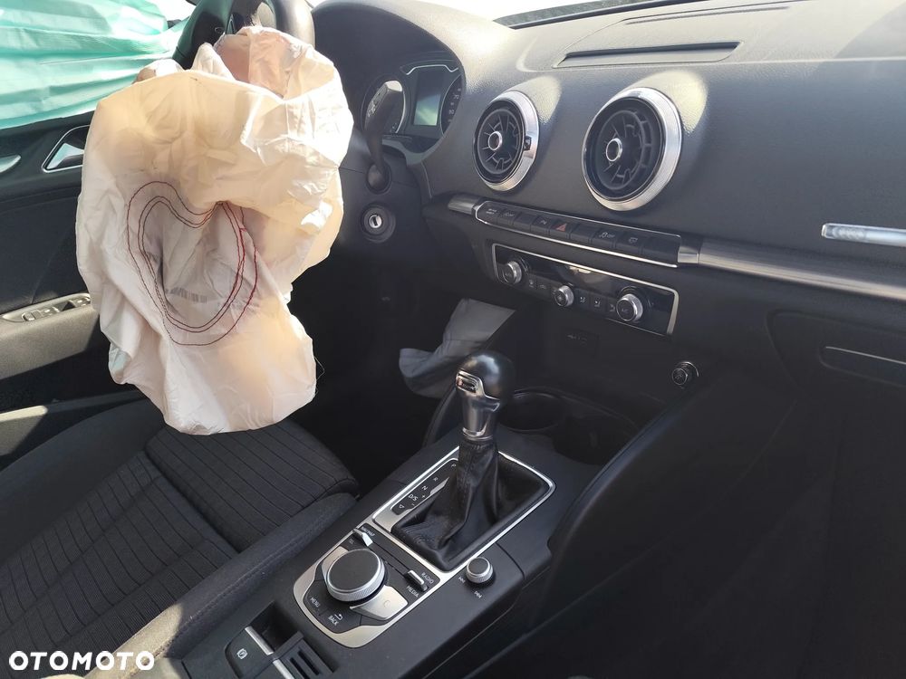 Audi A3 Sportback 2.0 TDI S tronic sport - 17