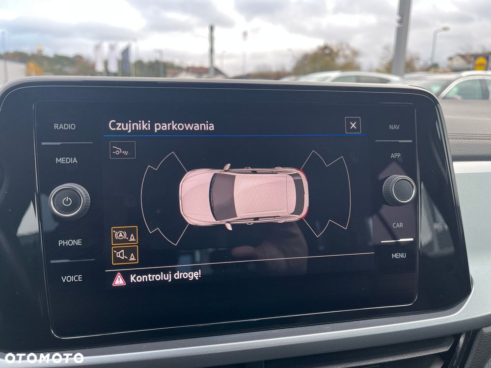 Volkswagen T-Roc - 36