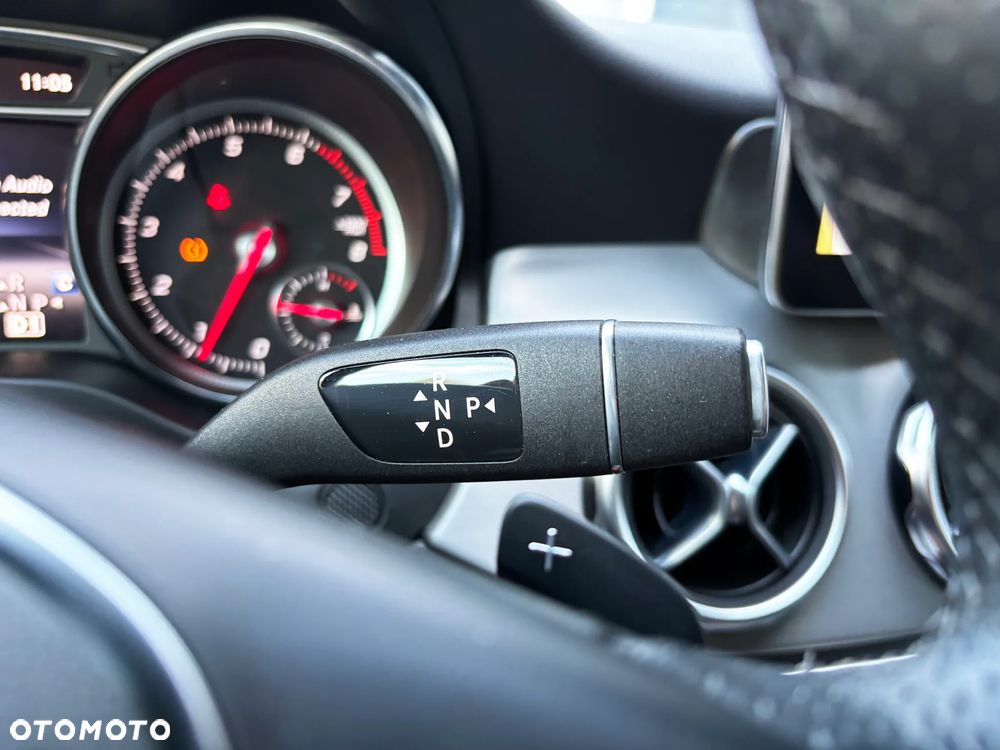 Mercedes-Benz GLA 250 4-Matic Style - 28