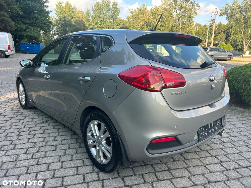 Kia Ceed 1.6 CRDi L - 10