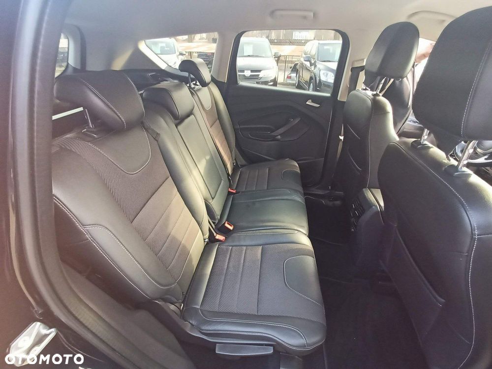 Ford Kuga 1.6 EcoBoost 2x4 Titanium - 11