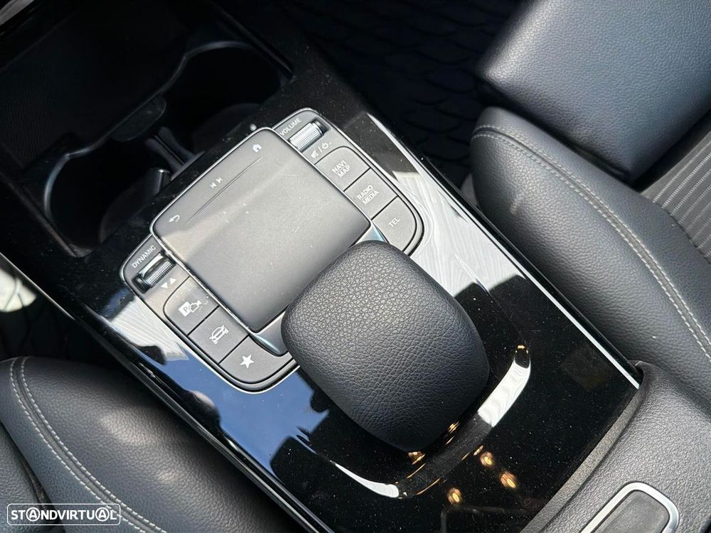 Mercedes-Benz CLA 250 e Shooting Brake Progressive - 13