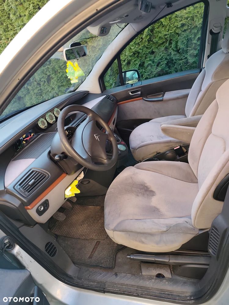 Citroën C8 2.0 16V Confort - 7