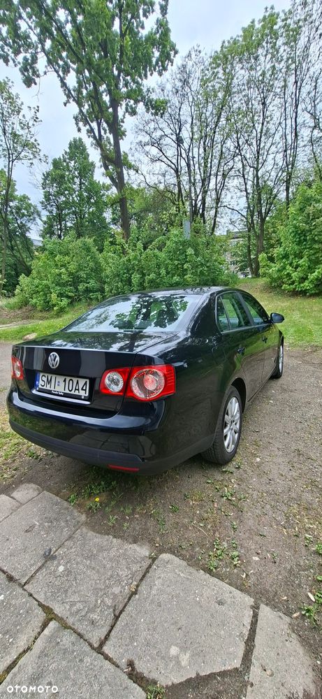 Volkswagen Jetta 1.9 TDI Comfortline - 5