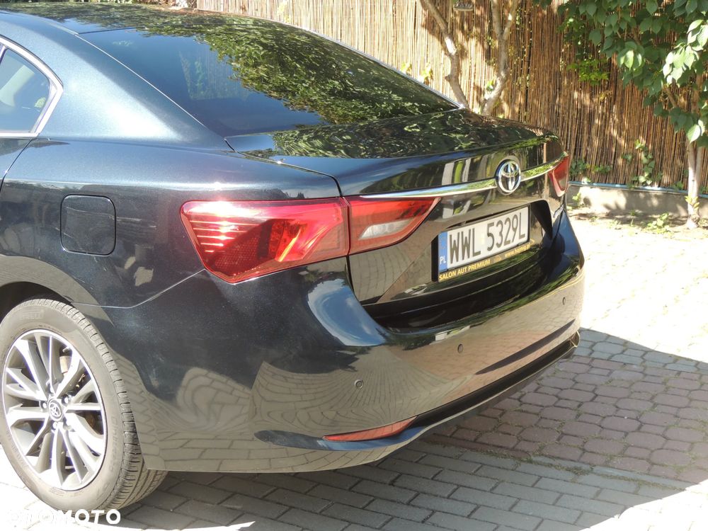 Toyota Avensis 2.0 D-4D Premium - 3