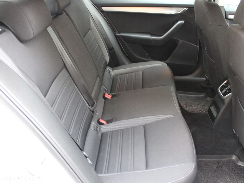 Skoda Octavia - 14