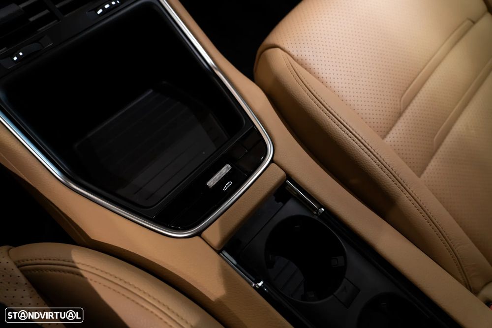 Porsche Panamera S e-Hybrid - 30