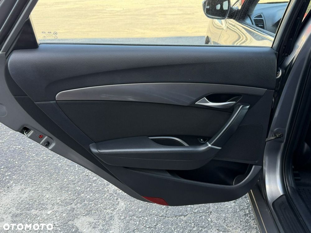 Hyundai i40 Kombi blue 1.7 CRDi Family - 23
