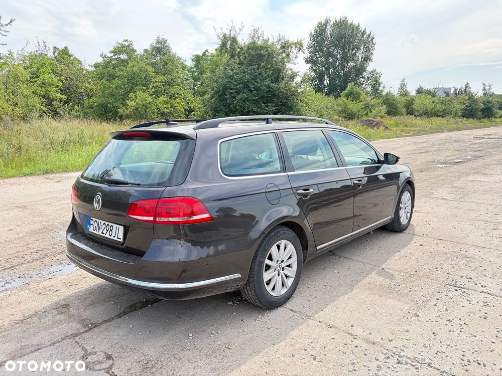 Volkswagen Passat 2.0 TDI Highline - 5