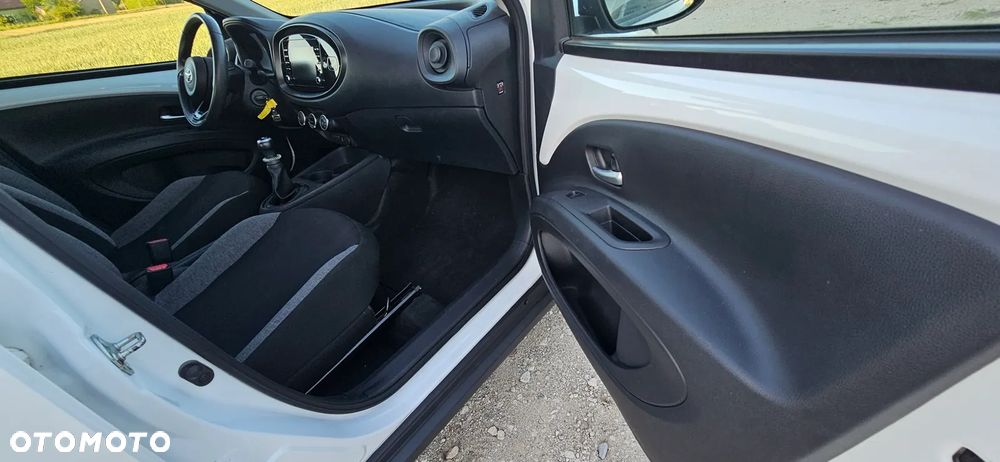 Toyota Aygo X - 12
