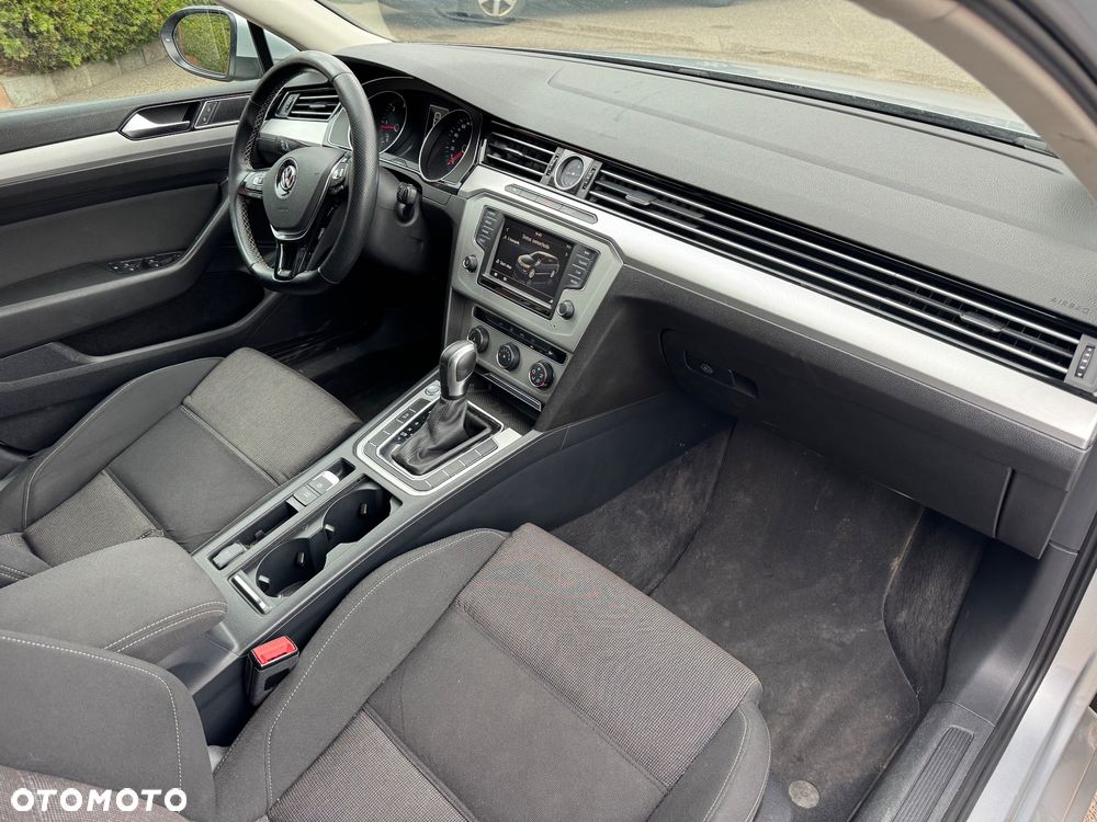 Volkswagen Passat Variant - 11