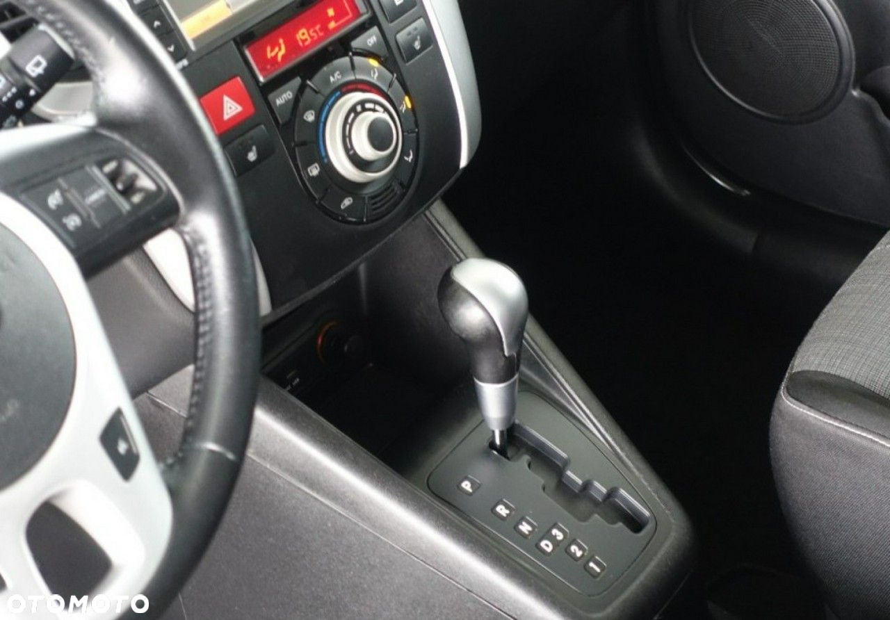 Kia Venga - 13