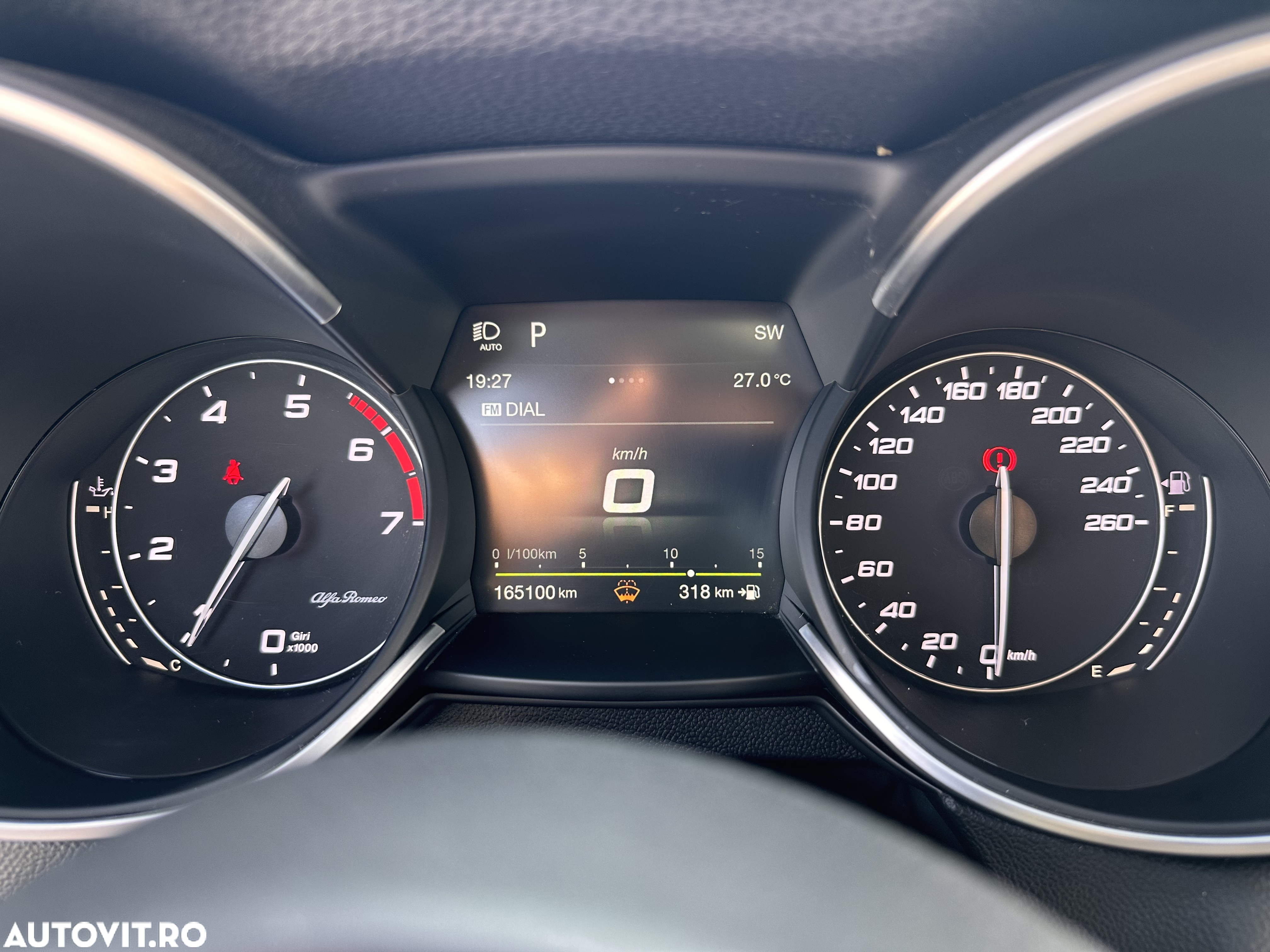 Alfa Romeo Stelvio 2.0 Turbo 16V AT8-Q4 Veloce Ti - 9