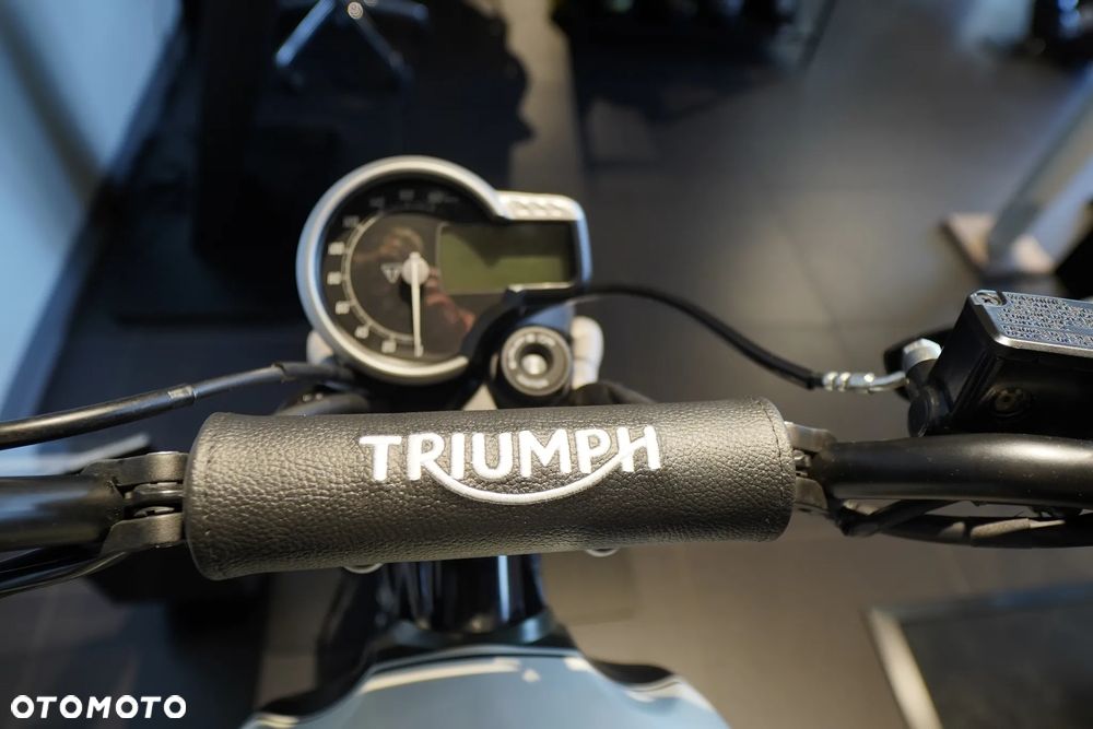 Triumph Scrambler - 7