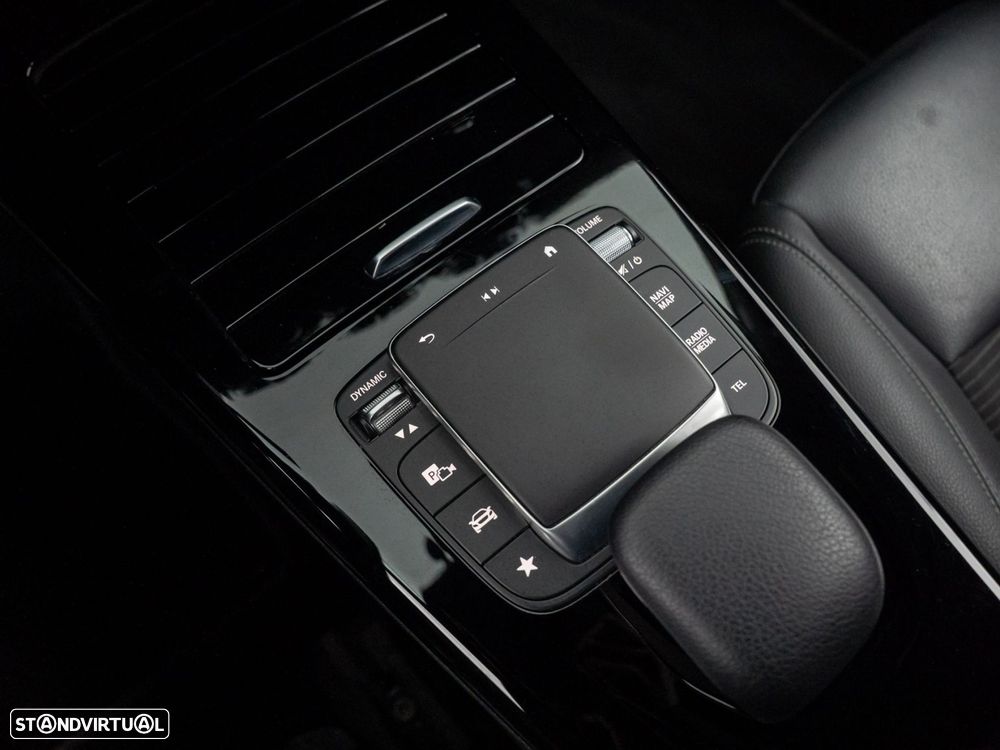 Mercedes-Benz CLA 250 e Shooting Brake Style Plus - 25