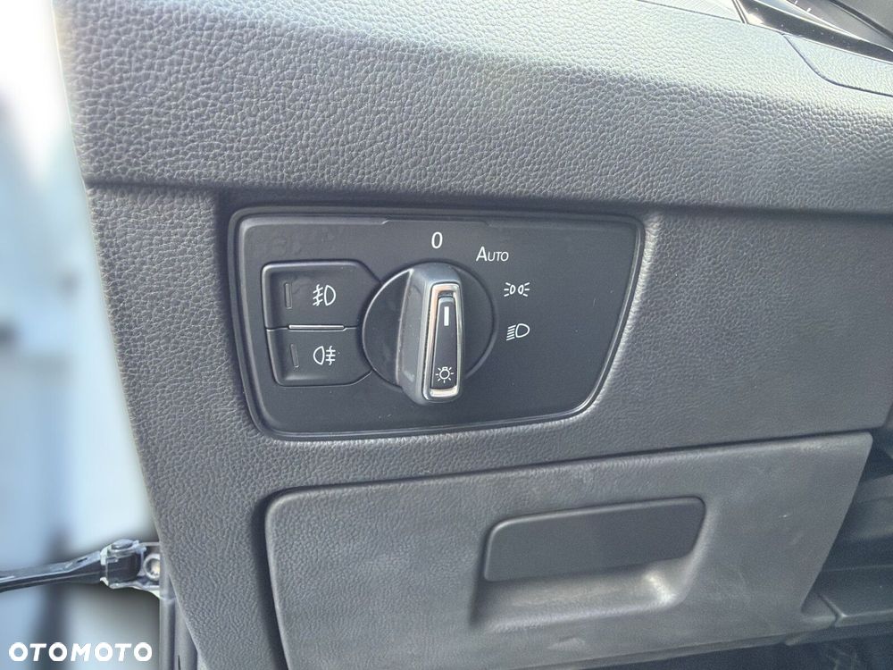 Volkswagen Passat - 22