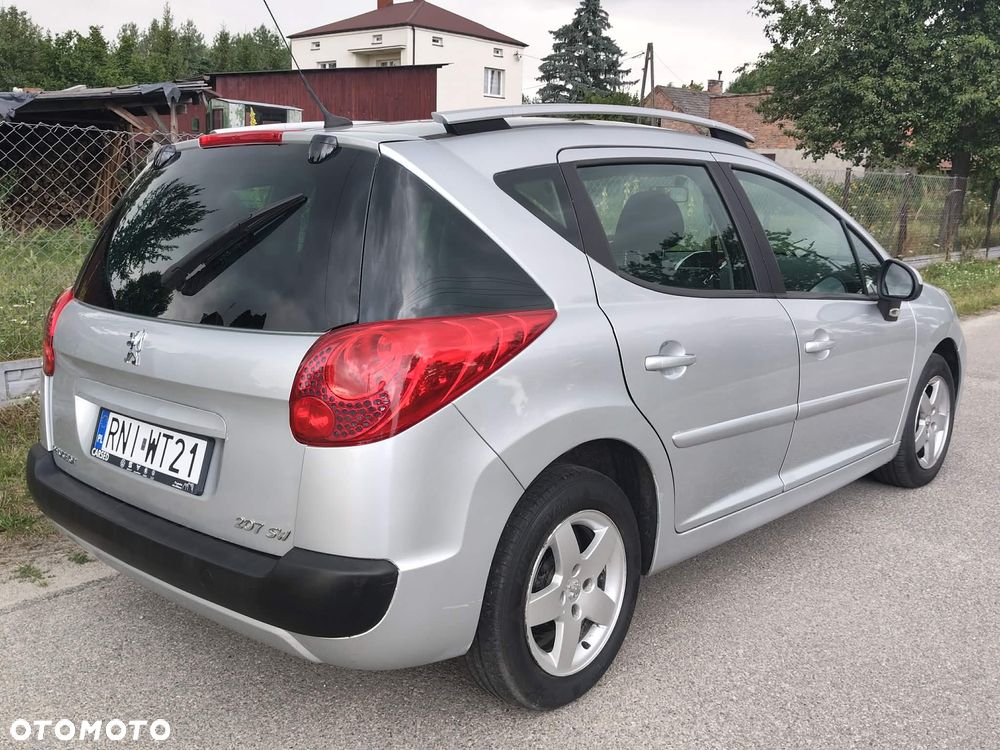 Peugeot 207 - 7