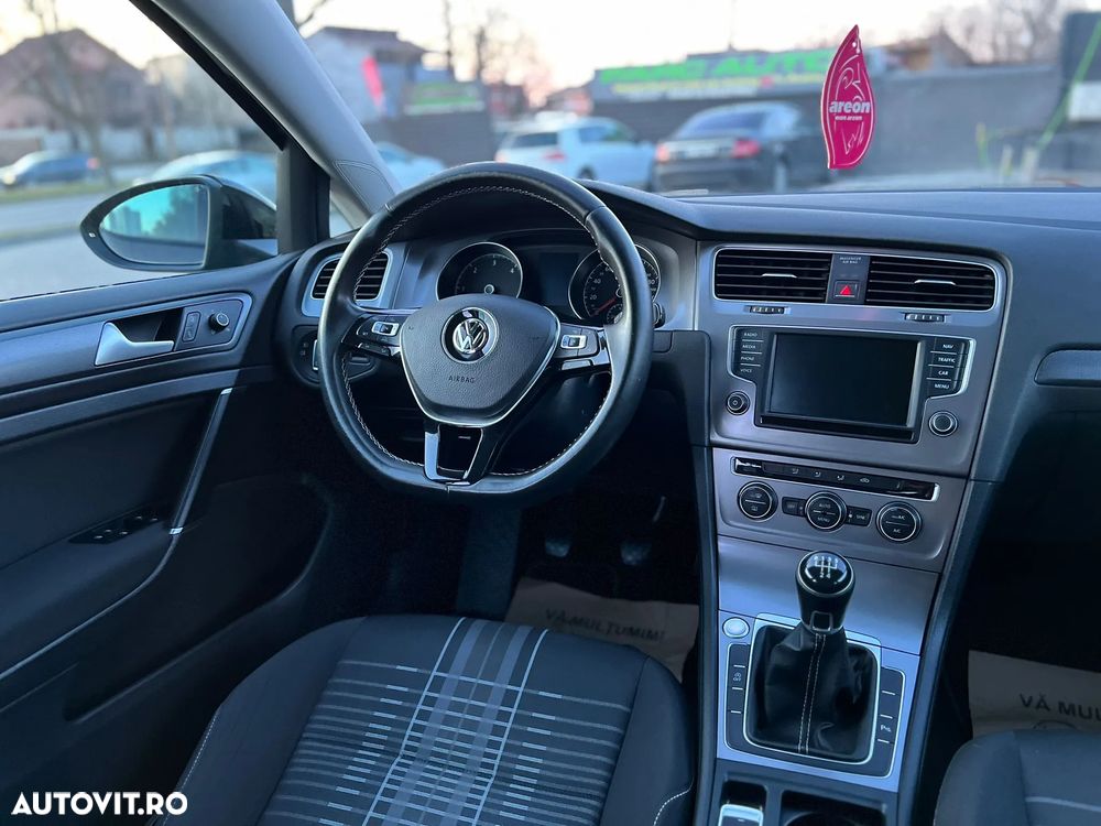 Volkswagen Golf 1.6 TDI (BlueMotion Technology) Comfortline - 16