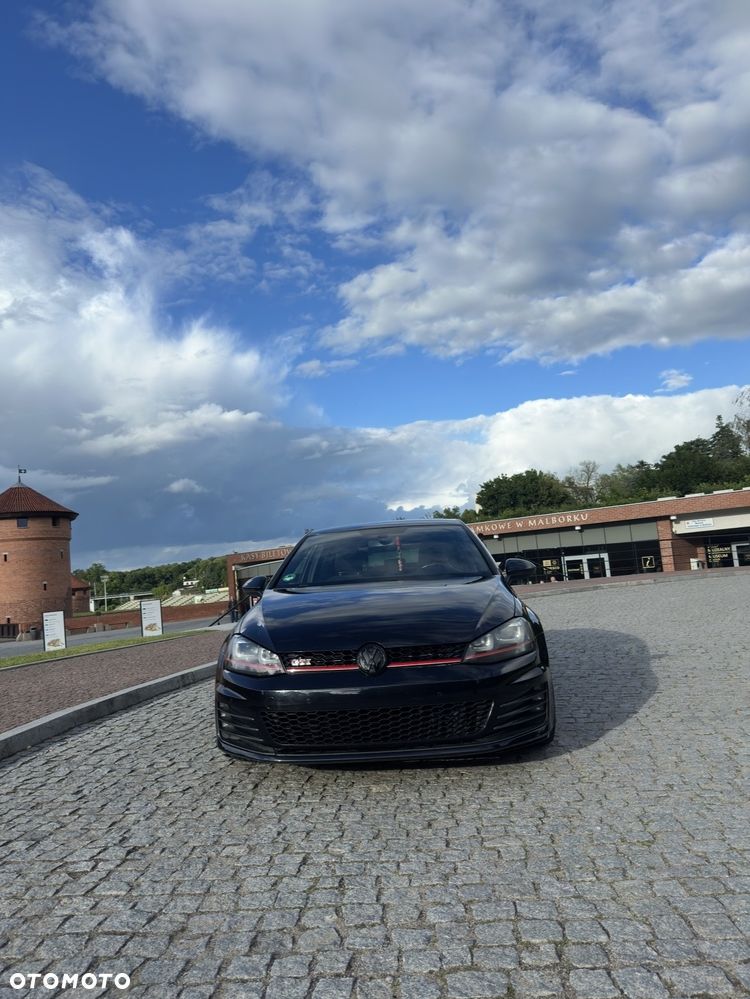 Volkswagen Golf 2.0 TSI BMT GTI Performance DSG - 4