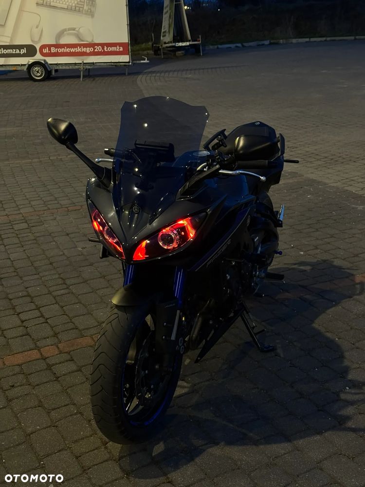 Yamaha FZ8 - 2