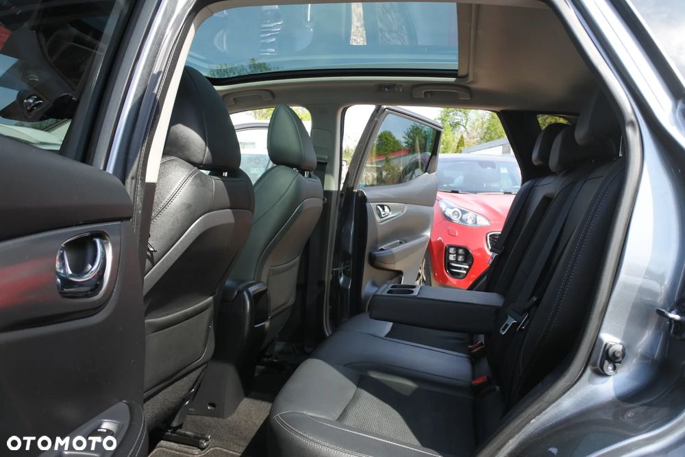 Nissan Qashqai 1.2 DIG-T Xtronic TEKNA+ - 9