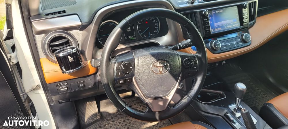 Toyota RAV4 2.5 VVT-i 4x4 Luxury - 29