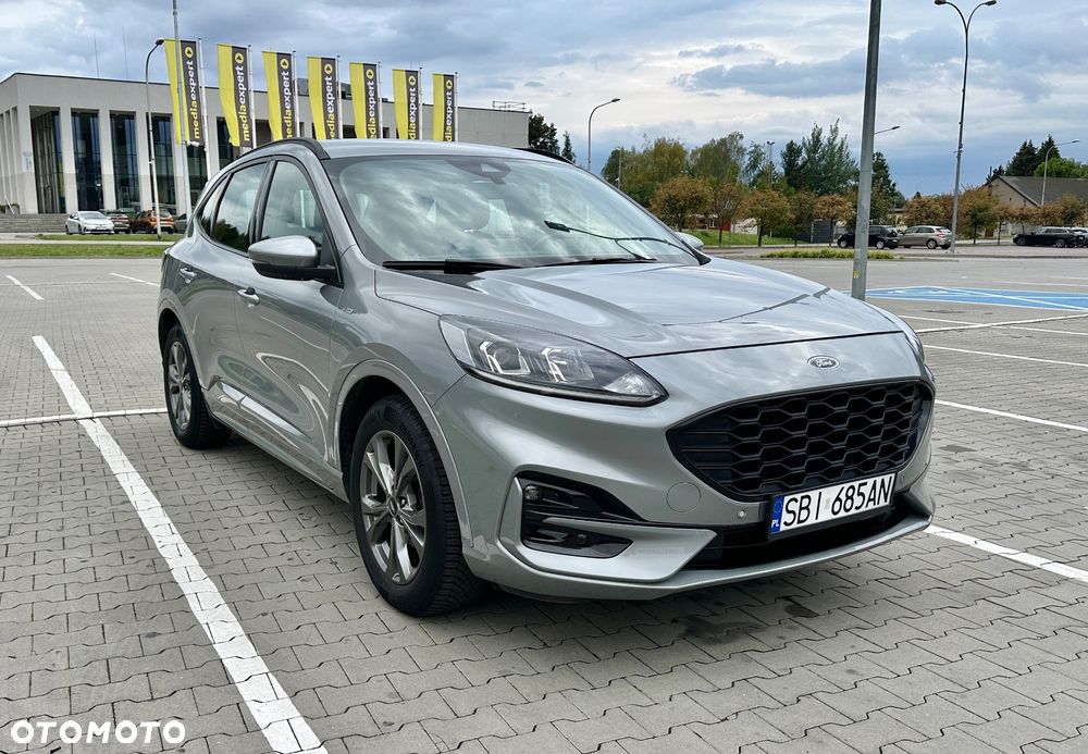 Ford Kuga 1.5 EcoBoost ST-LINE - 2