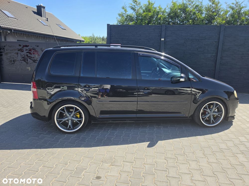 Volkswagen Touran - 5