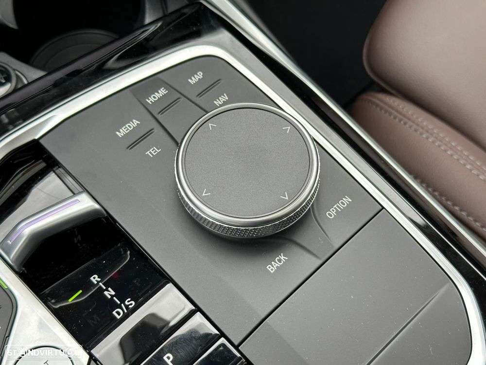 BMW 330 e Touring xDrive Aut. - 24