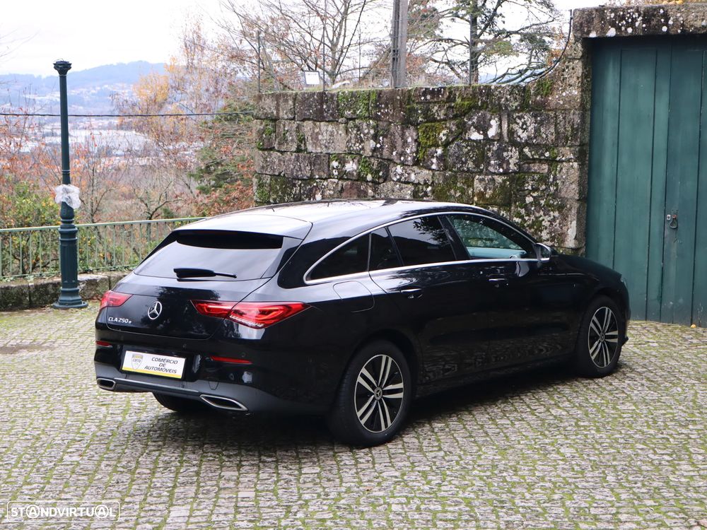 Mercedes-Benz CLA 250 e 8G-DCT Progressive Line Advanced - 4