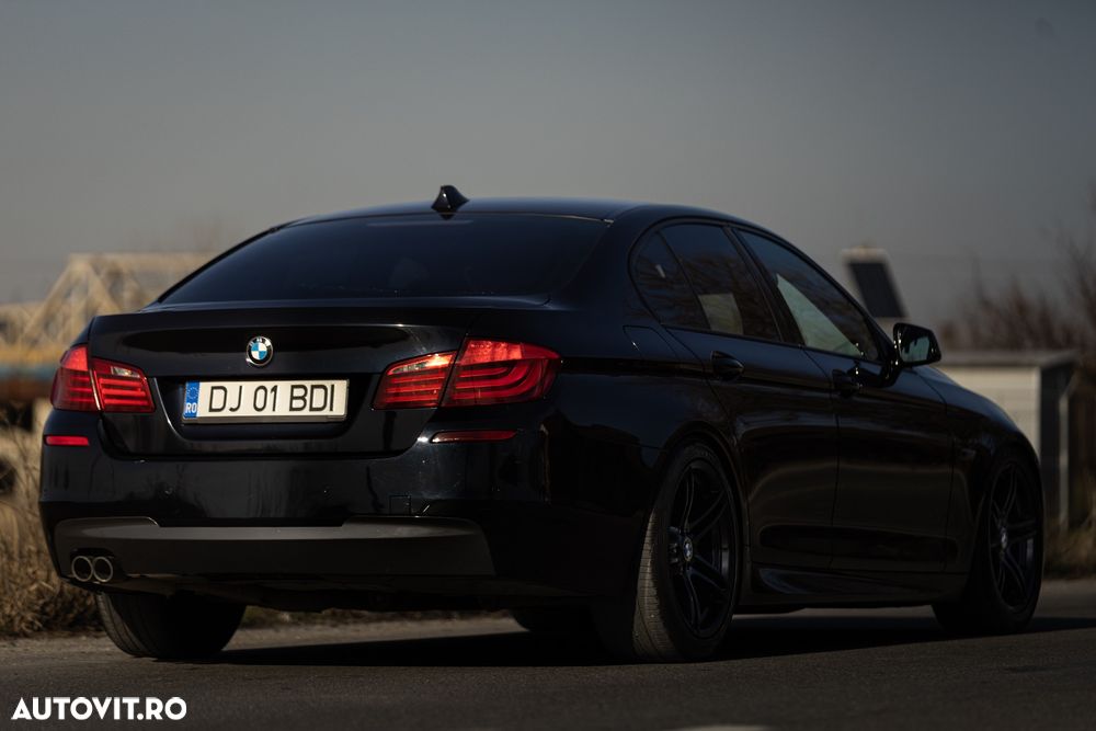 BMW Seria 5 525d Sport-Aut. Modern Line - 2