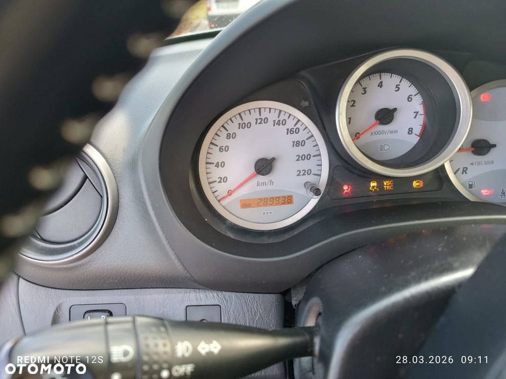 Toyota RAV4 2.0 VVT-i 4x4 - 10